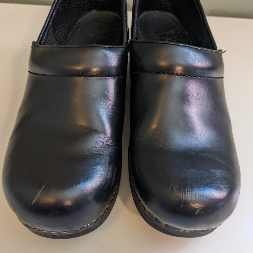 Dansko Black Slip on Clogs Size 38 - Picture 4 of 12